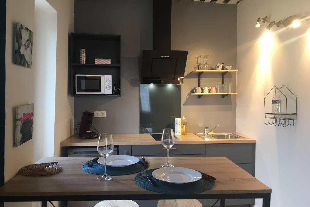 Studio De Charme Le Clos De L'Etang + Place De Parking LʼIsle-sur-la-Sorgue Exteriör bild