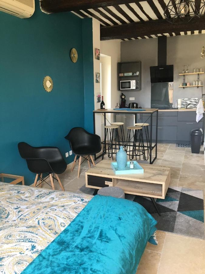 Studio De Charme Le Clos De L'Etang + Place De Parking LʼIsle-sur-la-Sorgue Exteriör bild